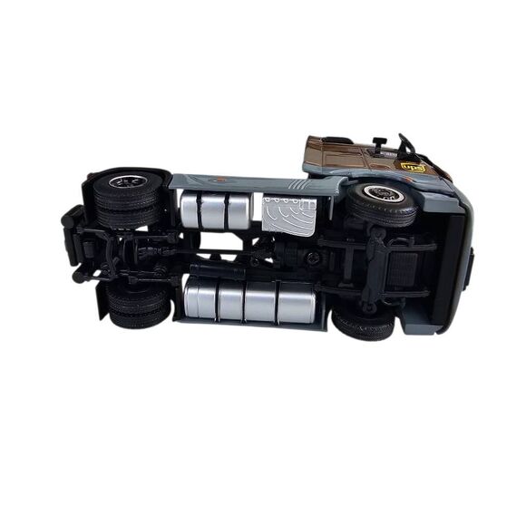 Mini GT 1:64 Mercedes-Benz Actros UPS Europe w/ 40ft Container MGT00705L - Picture 8 of 11